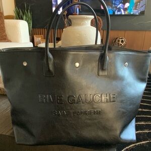 Saint Laurent Maxi Rive Gauche leather tote bag in black